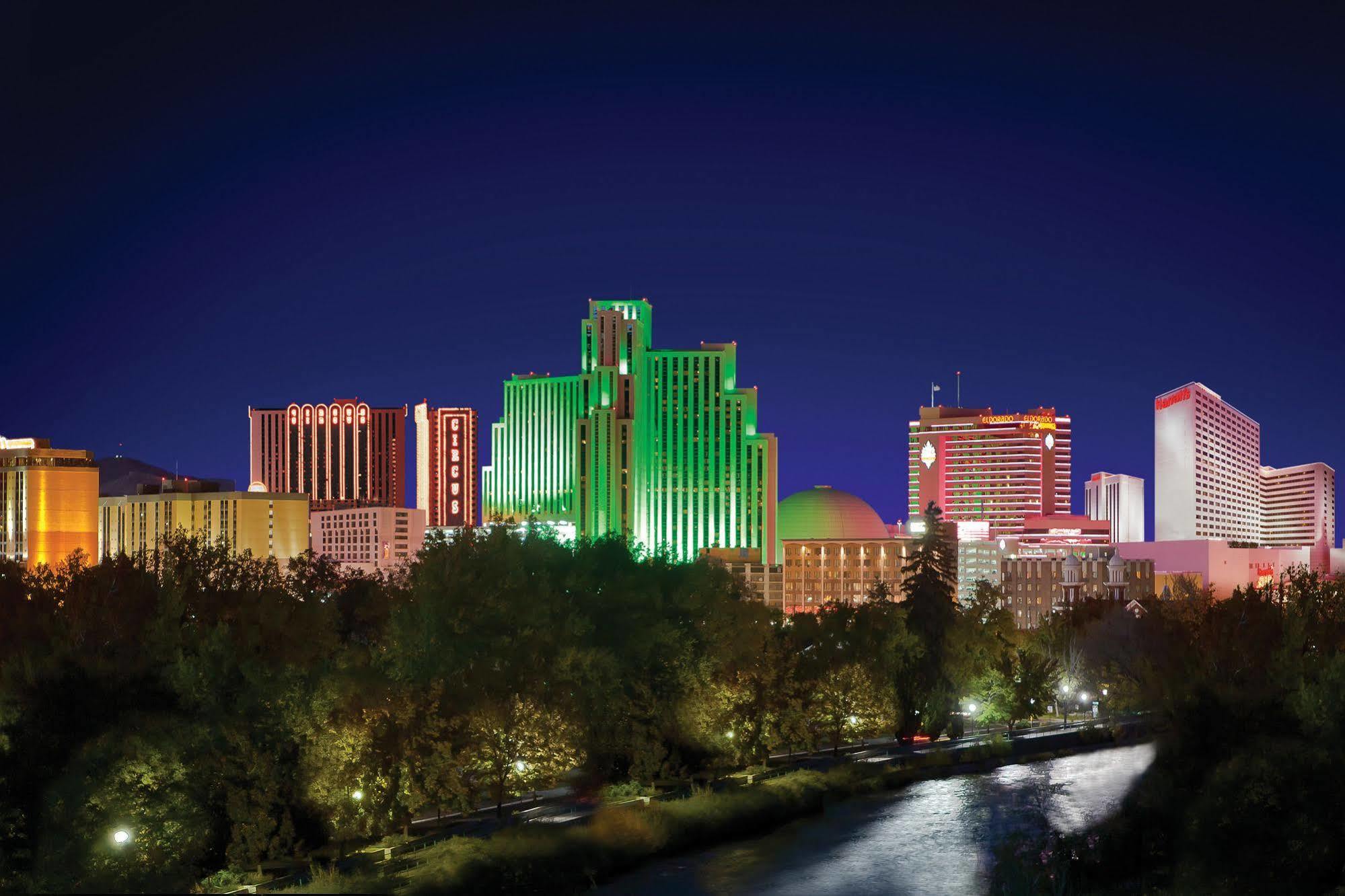 Harrah'S Reno Hotel & Casino Экстерьер фото